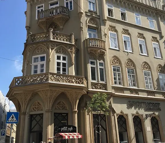 Emma Apartment
